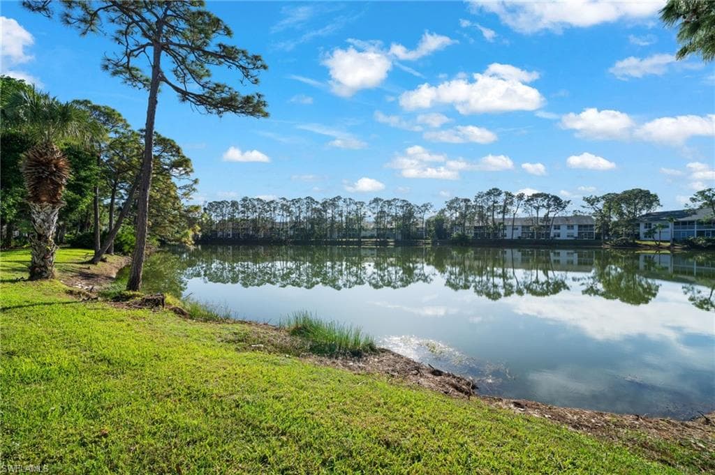 1220 Sarah Jean Cir L105, Naples, FL 34110-3