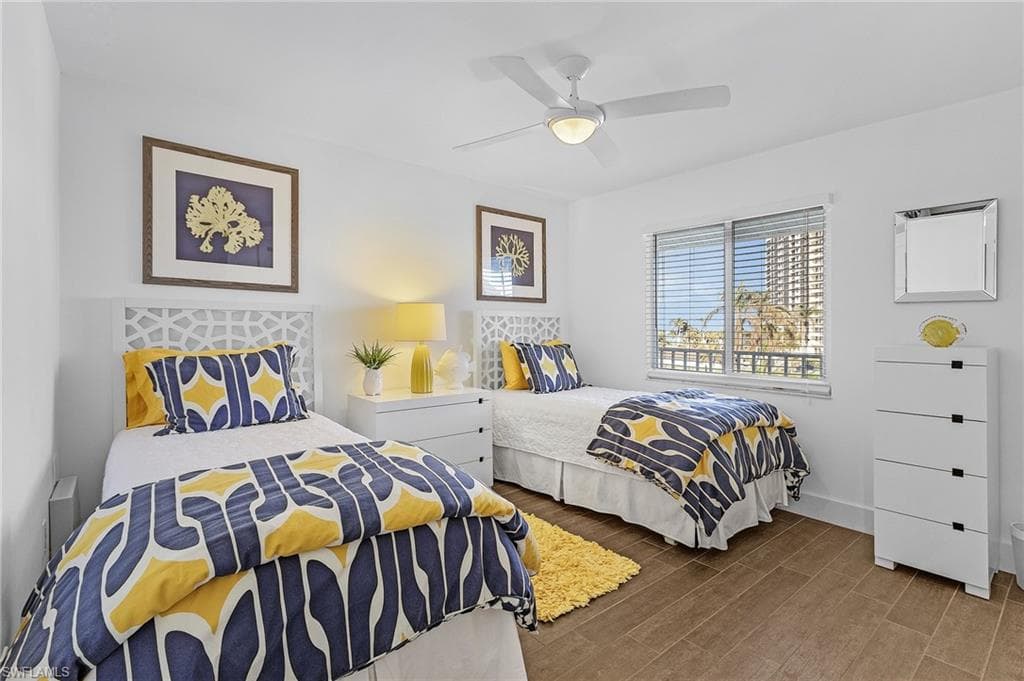 10682 Gulf Shore Dr C302, Naples, FL 34108-14