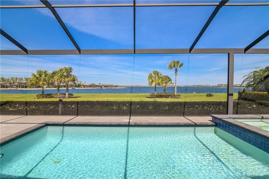 15320 Blue Bay Cir, Fort Myers, FL 33913-1