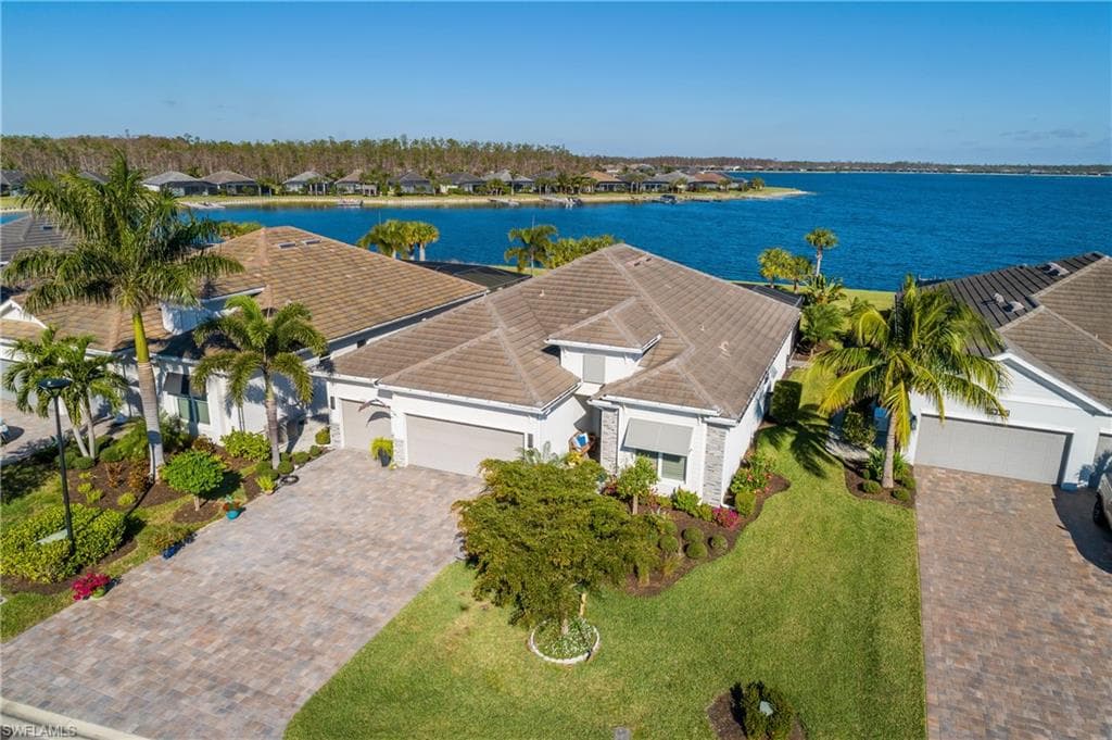 15320 Blue Bay Cir, Fort Myers, FL 33913-32