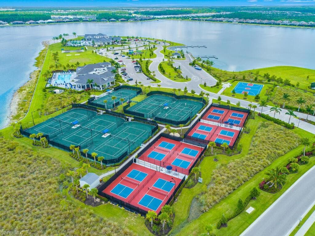 15320 Blue Bay Cir, Fort Myers, FL 33913-35