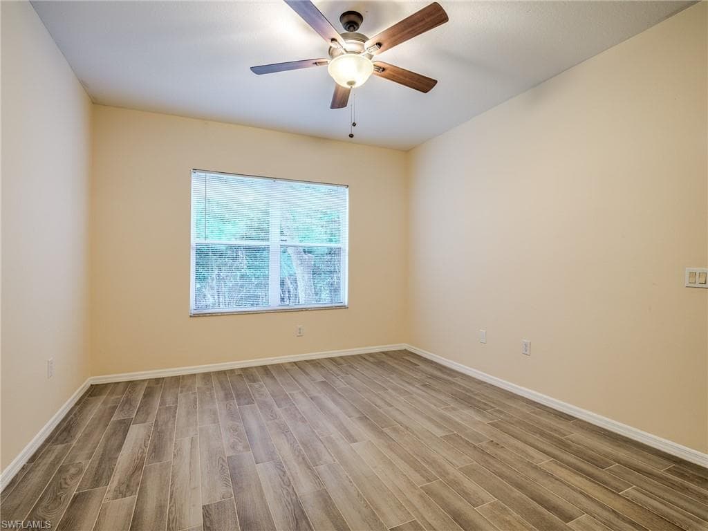 6655 Huntington Lakes Cir 101, Naples, FL 34119-4