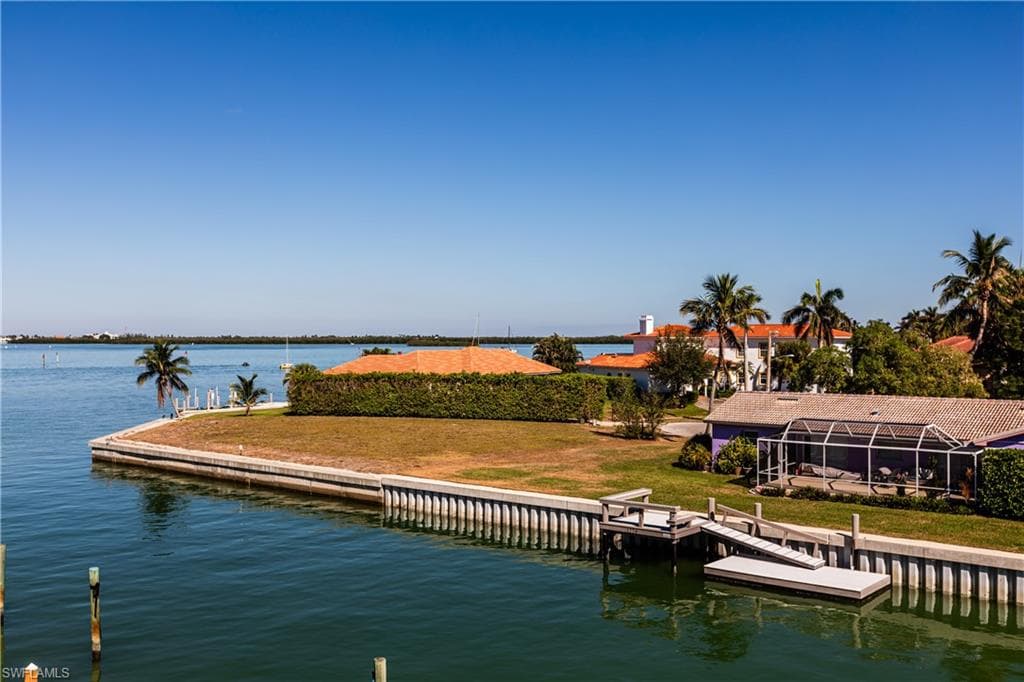 991 Barfield Dr 302, Marco Island, FL 34145-17