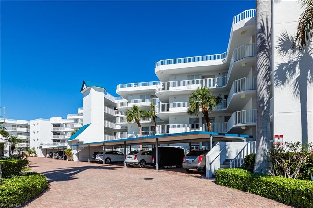 991 Barfield Dr 302, Marco Island, FL 34145-27