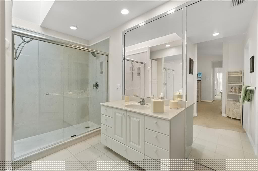 15348 Wimborne Ln, Naples, FL 34110-19