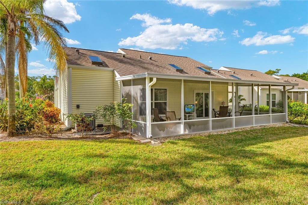 15348 Wimborne Ln, Naples, FL 34110-26