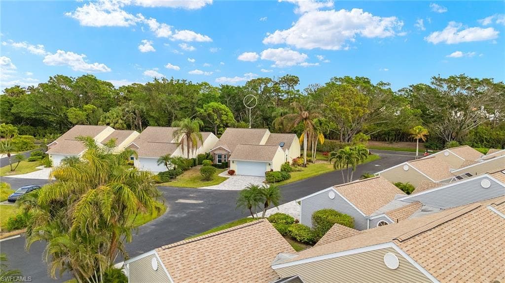 15348 Wimborne Ln, Naples, FL 34110-29