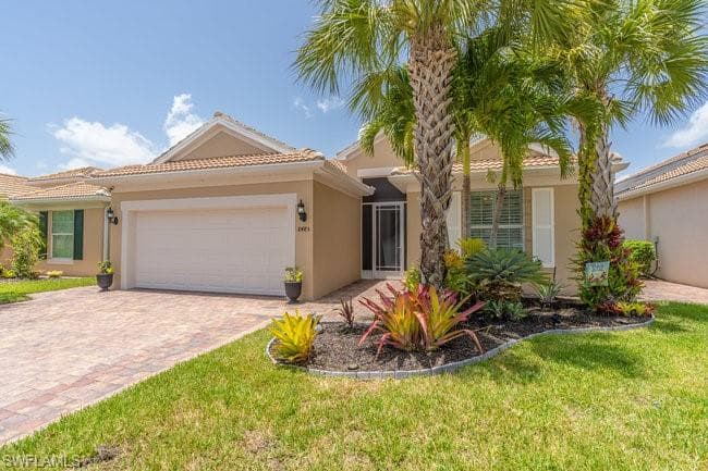 8485 Benelli Ct, Naples, FL 34114-2722-3