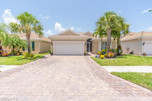 8485 Benelli Ct, Naples, FL 34114-2722-4