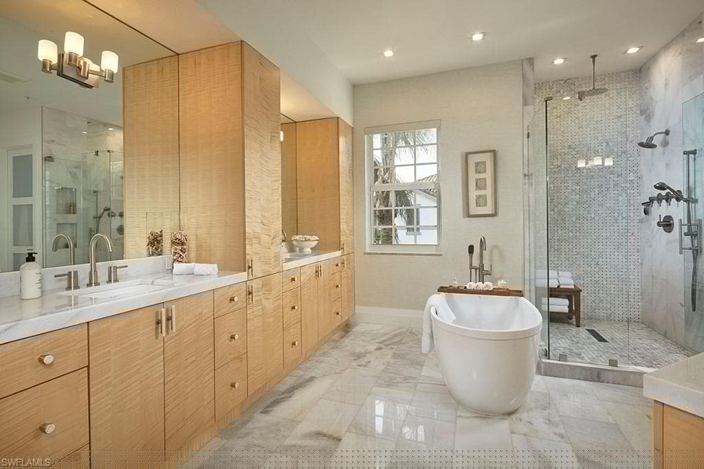 231 Colonade Cir, Naples, FL 34103-12
