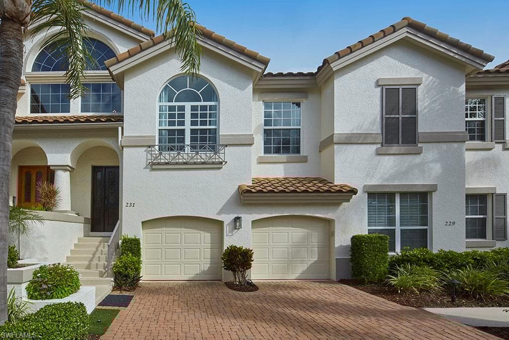 231 Colonade Cir, Naples, FL 34103-17