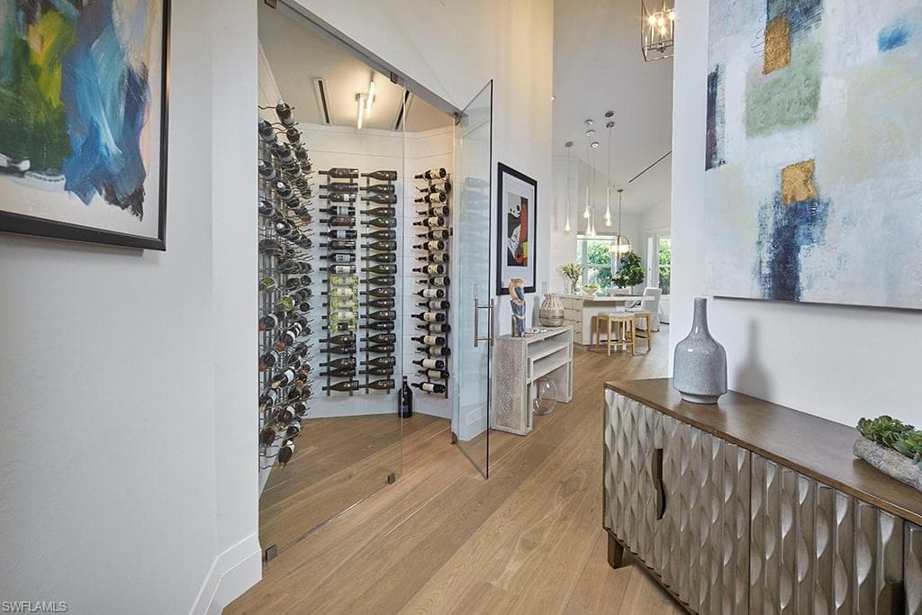 231 Colonade Cir, Naples, FL 34103-8