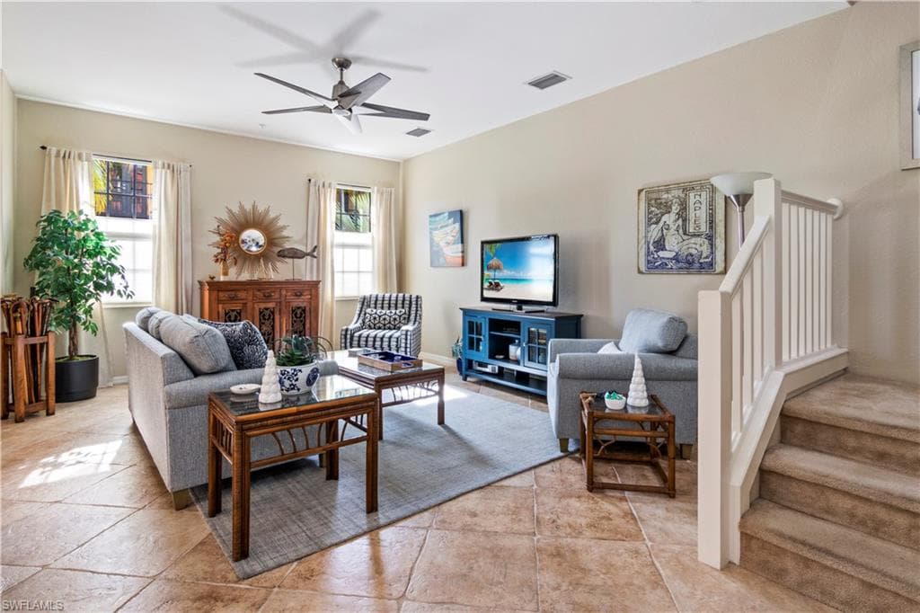 8945 Malibu St 201, Naples, FL 34113-5