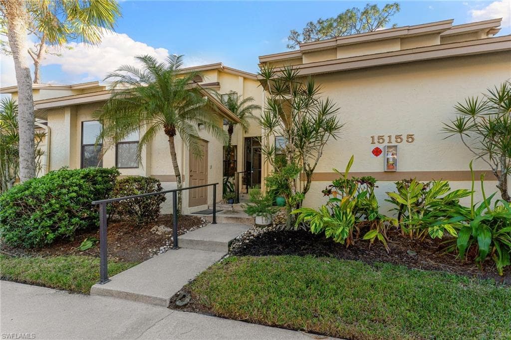 15155 Parkside Dr 102, Fort Myers, FL 33908-2