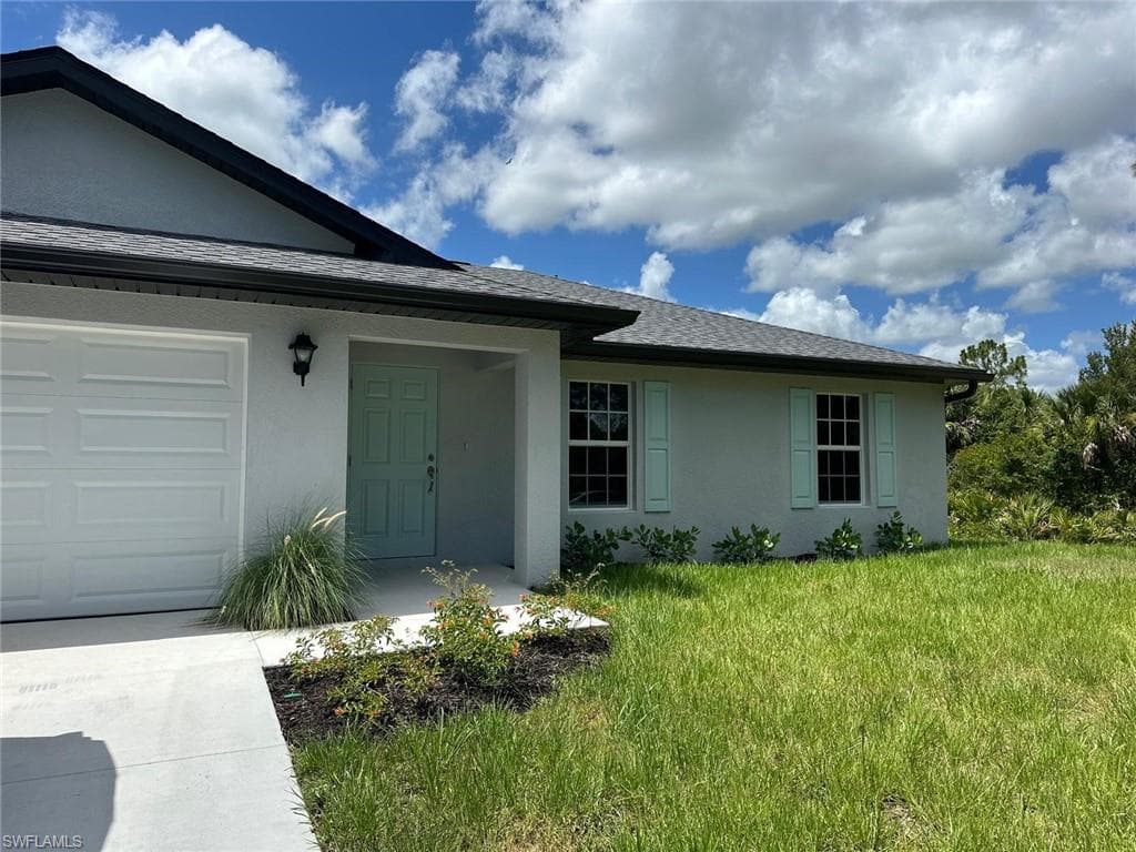 3221 53rd St W, Lehigh Acres, FL 33971-2