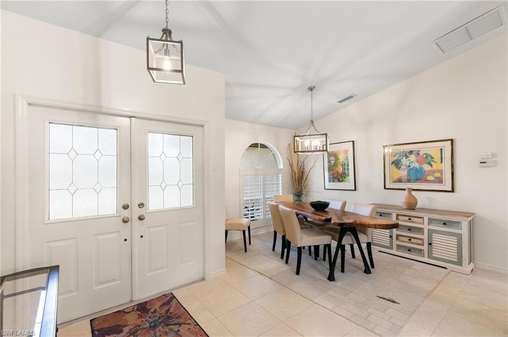 5 Tahiti Rd, Marco Island, FL 34145-12