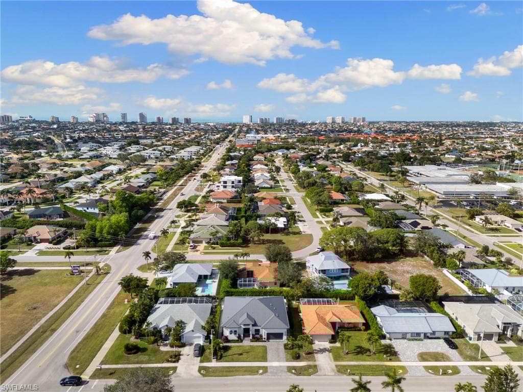 5 Tahiti Rd, Marco Island, FL 34145-42