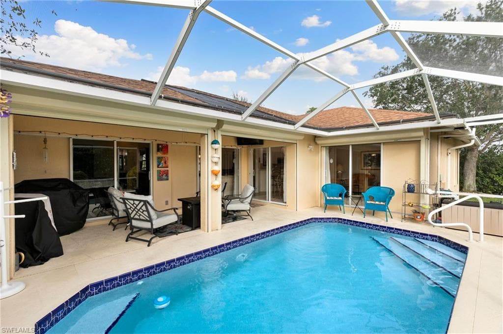 5 Tahiti Rd, Marco Island, FL 34145-5