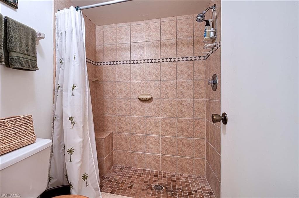 5695 Rattlesnake Hammock Rd B104, Naples, FL 34113-15