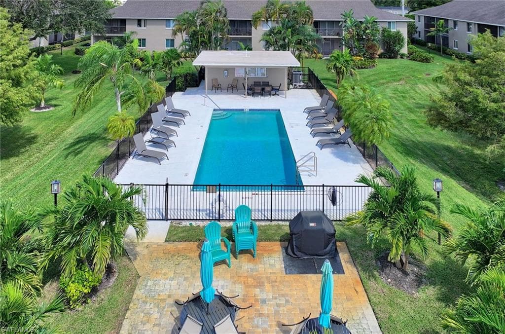 5695 Rattlesnake Hammock Rd B104, Naples, FL 34113-27