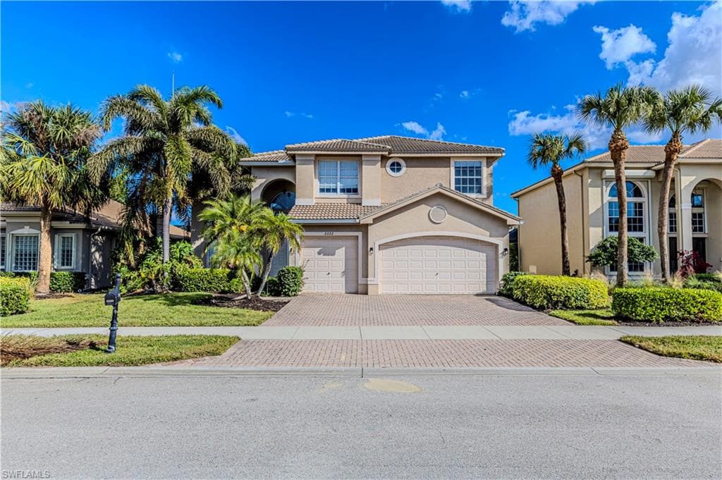 2222 Campestre Ter E, Naples, FL 34119-9