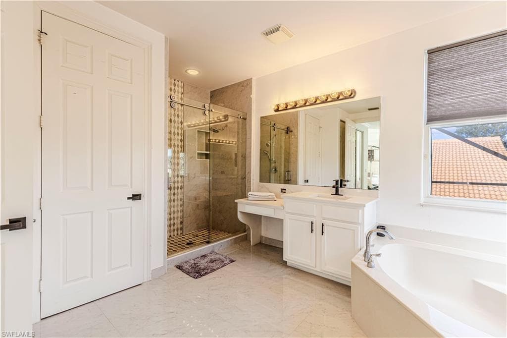 2222 Campestre Ter E, Naples, FL 34119-34