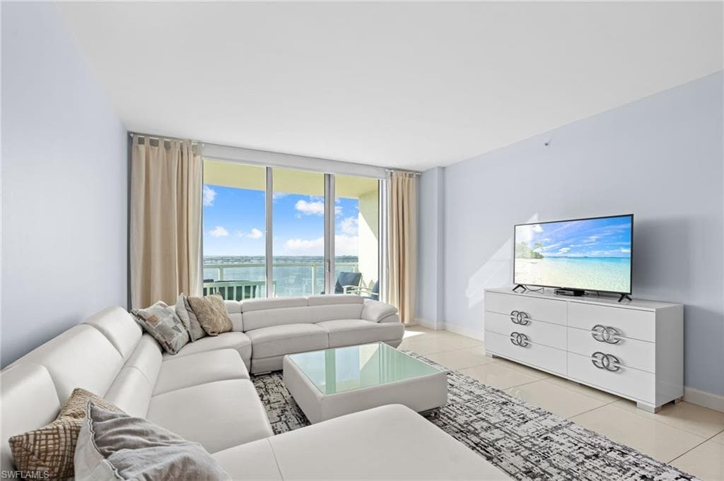 3000 Oasis Grand Blvd 1101, Fort Myers, FL 33916-14
