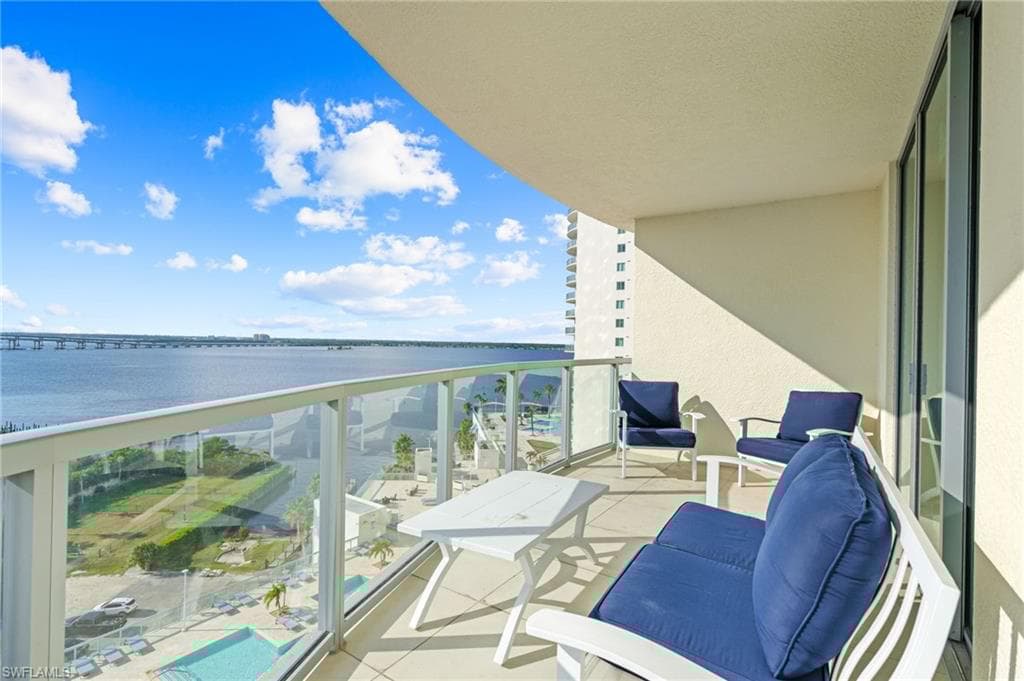 3000 Oasis Grand Blvd 1101, Fort Myers, FL 33916-24
