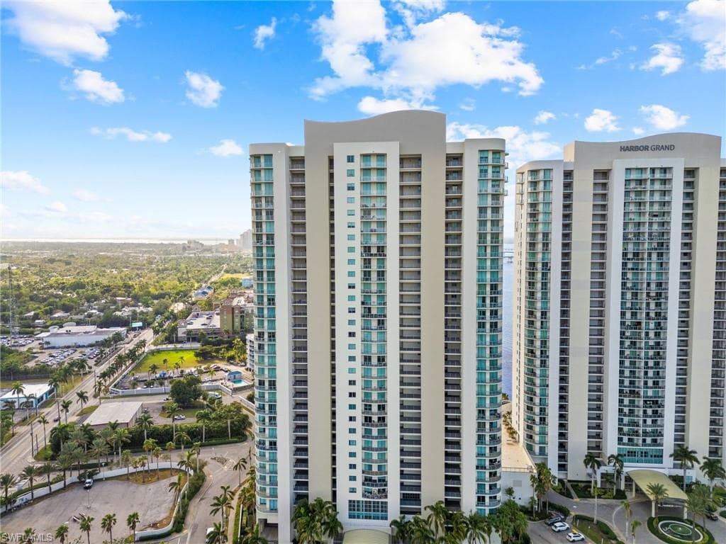 3000 Oasis Grand Blvd 1101, Fort Myers, FL 33916-28