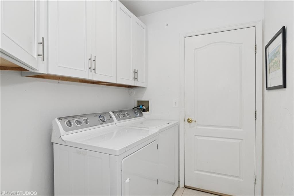 7048 Pelican Bay Blvd C-105, Naples, Fl 34108-17
