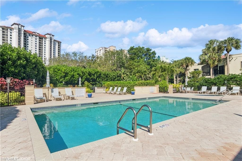 7048 Pelican Bay Blvd C-105, Naples, Fl 34108-19