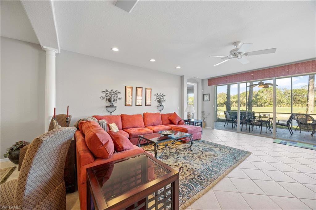 4660 Winged Foot Ct 104, Naples, FL 34112-4