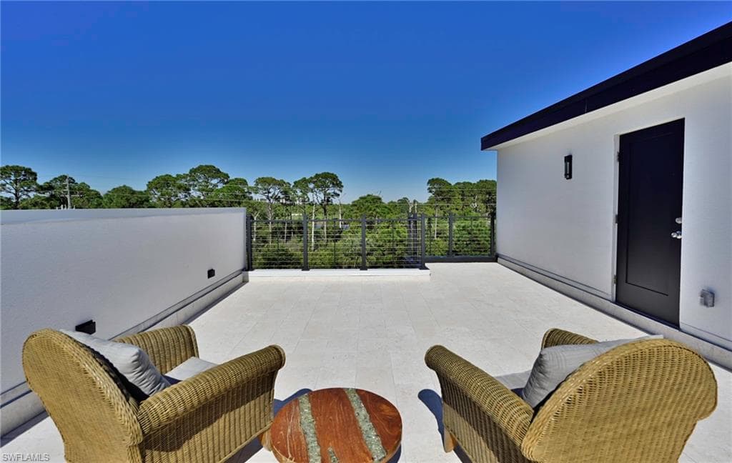 766 111th Ave N, Naples, FL 34108-29