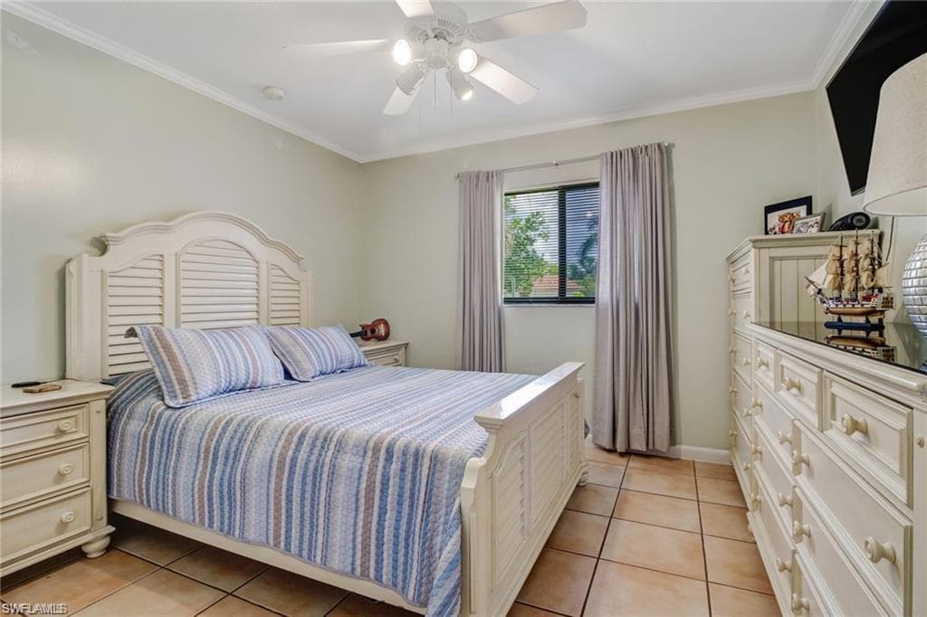 2969 54th Ln SW, Naples, FL 34116-21