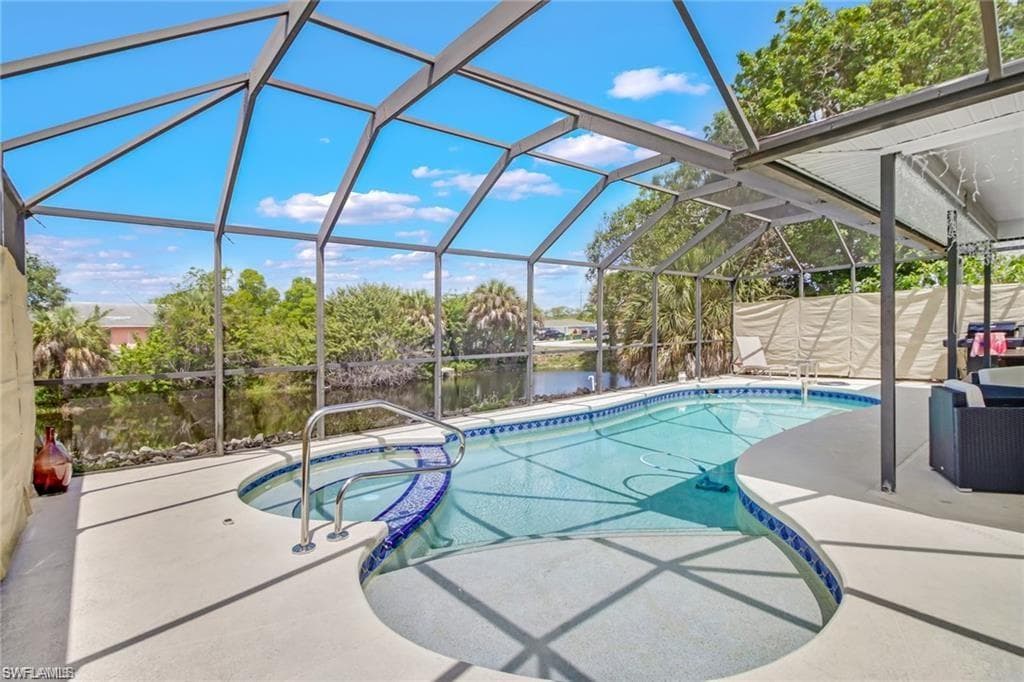 2969 54th Ln SW, Naples, FL 34116-3