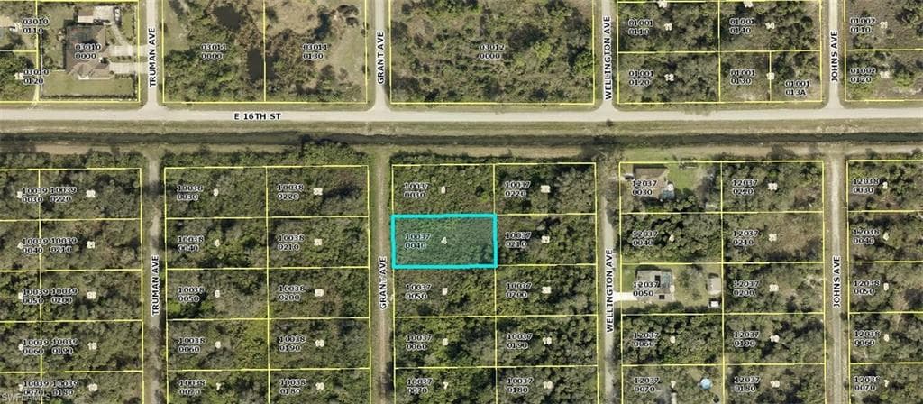 1516 Grant Ave, Lehigh Acres, FL 33972-2