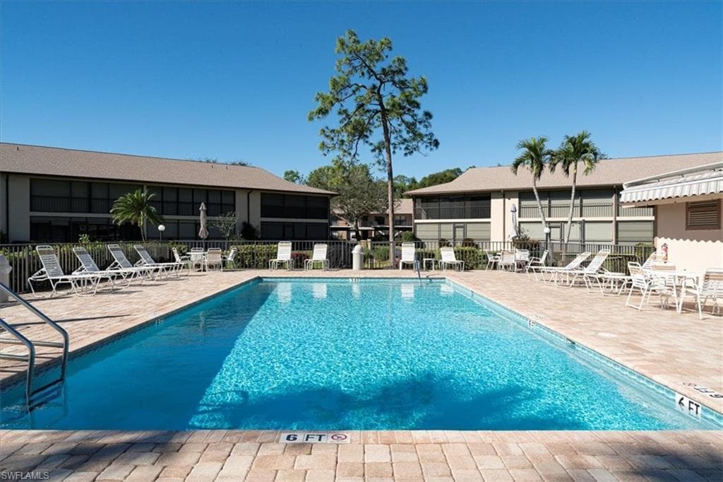 236 Pebble Beach Cir A102, Naples, FL 34113-26