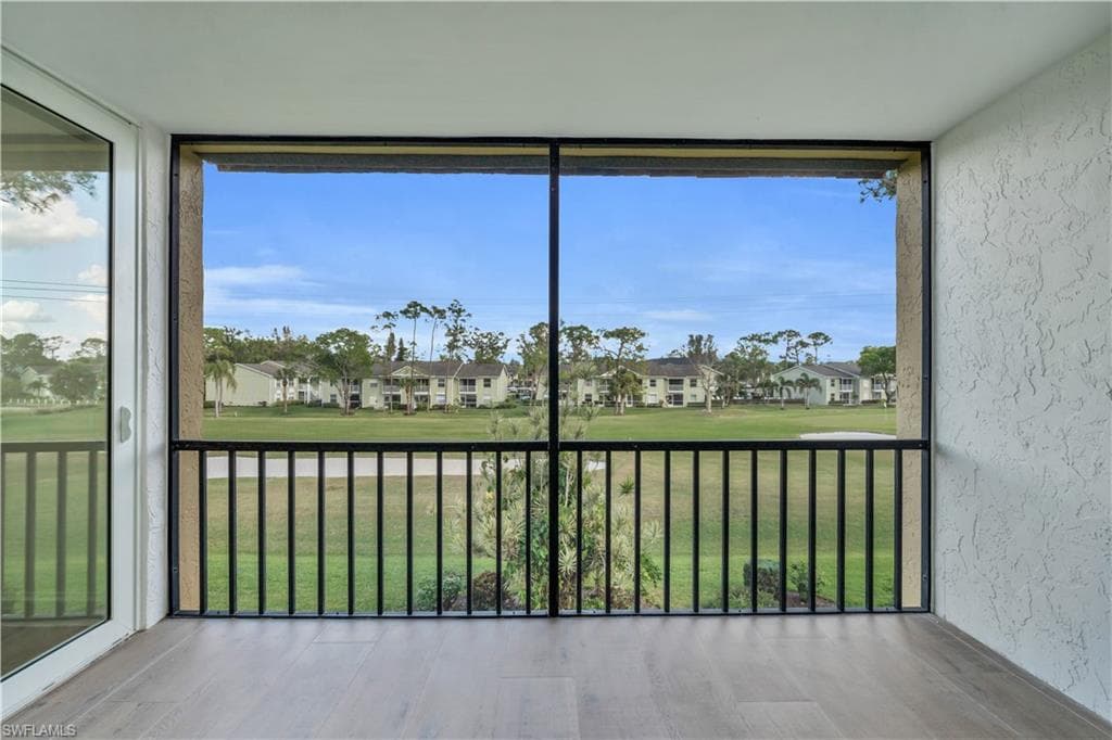 1085 Forest Lakes Dr 8303, Naples, FL 34105-15
