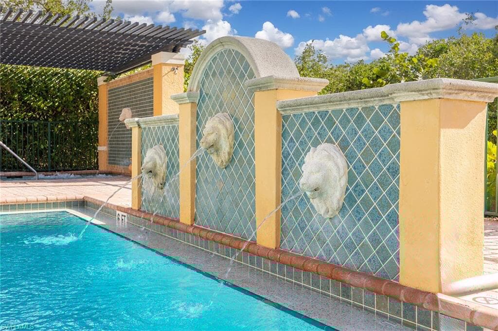 8635 River Homes Ln 2205, Bonita Springs, FL 34135-20