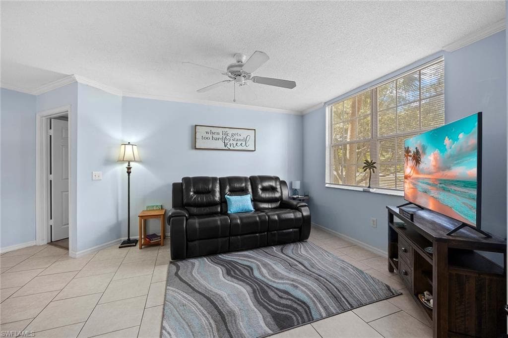 8635 River Homes Ln 2205, Bonita Springs, FL 34135-5
