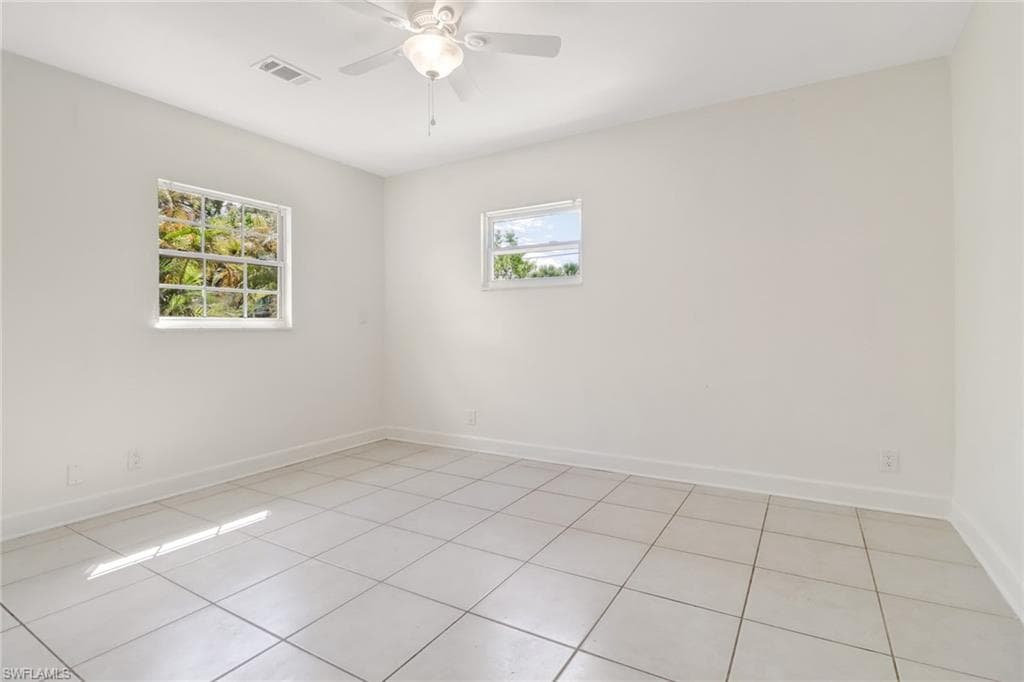 5330 Catts St, Naples, FL 34113-18