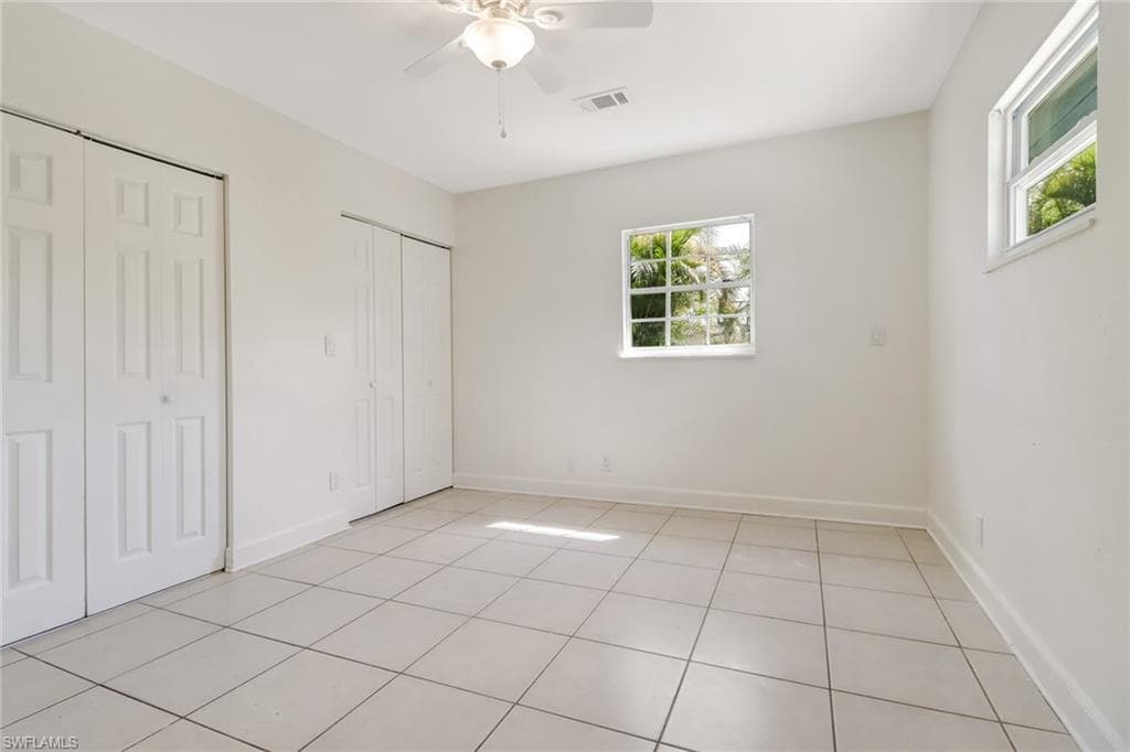 5330 Catts St, Naples, FL 34113-19