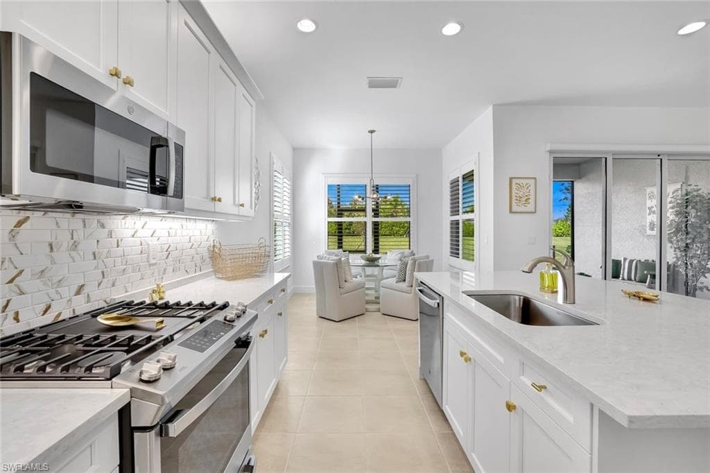12349 Dahlia Ct, Naples, FL 34120-27