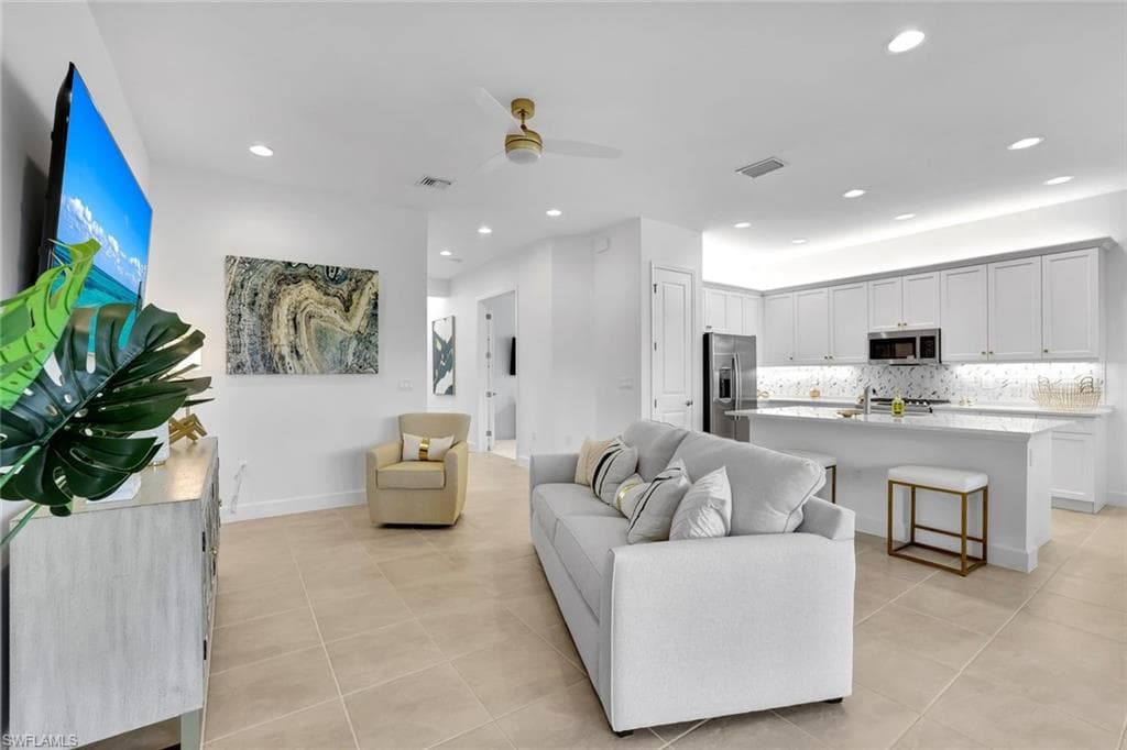 12349 Dahlia Ct, Naples, FL 34120-33