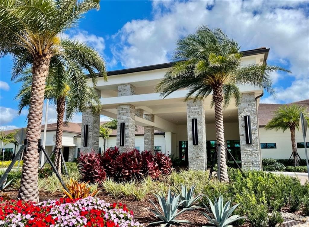 12349 Dahlia Ct, Naples, FL 34120-6