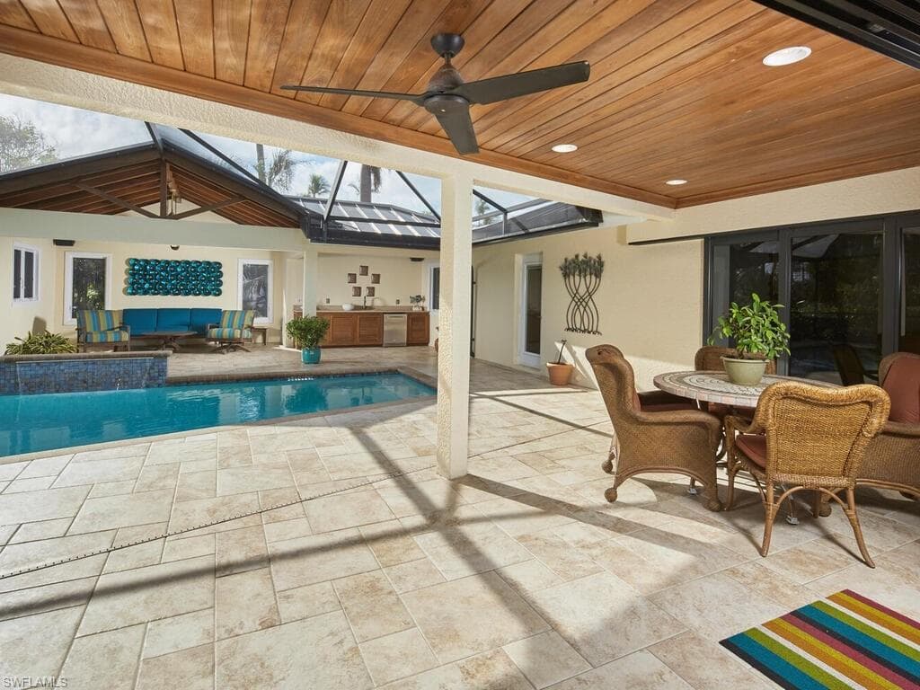 230 Champney Bay Ct, Naples, FL 34102-9