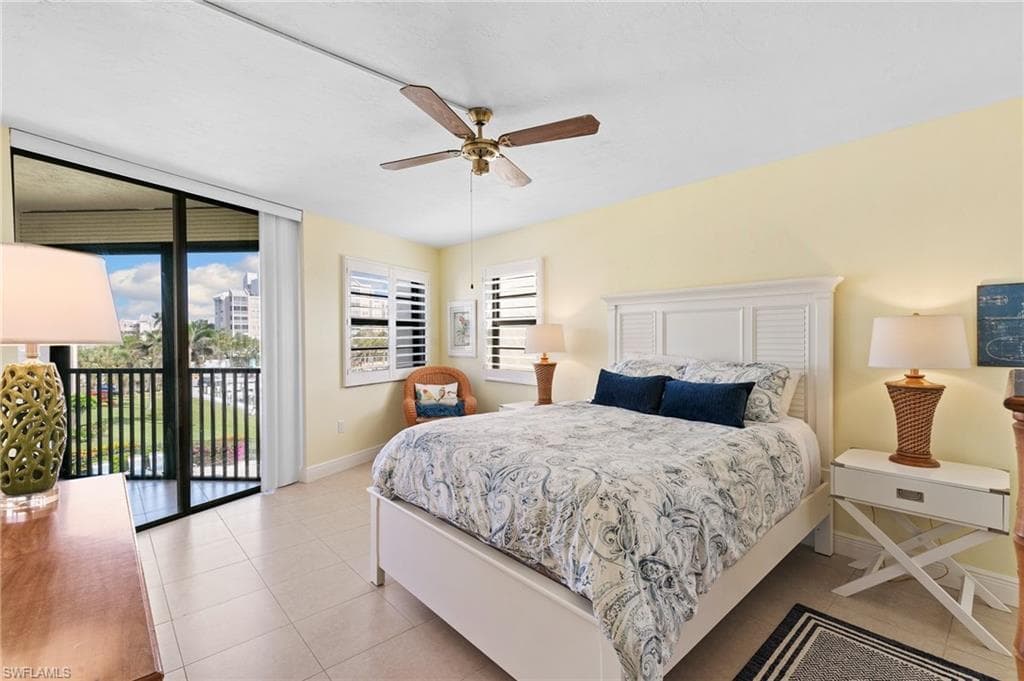 933 Collier Ct C304, Marco Island, FL 34145-17