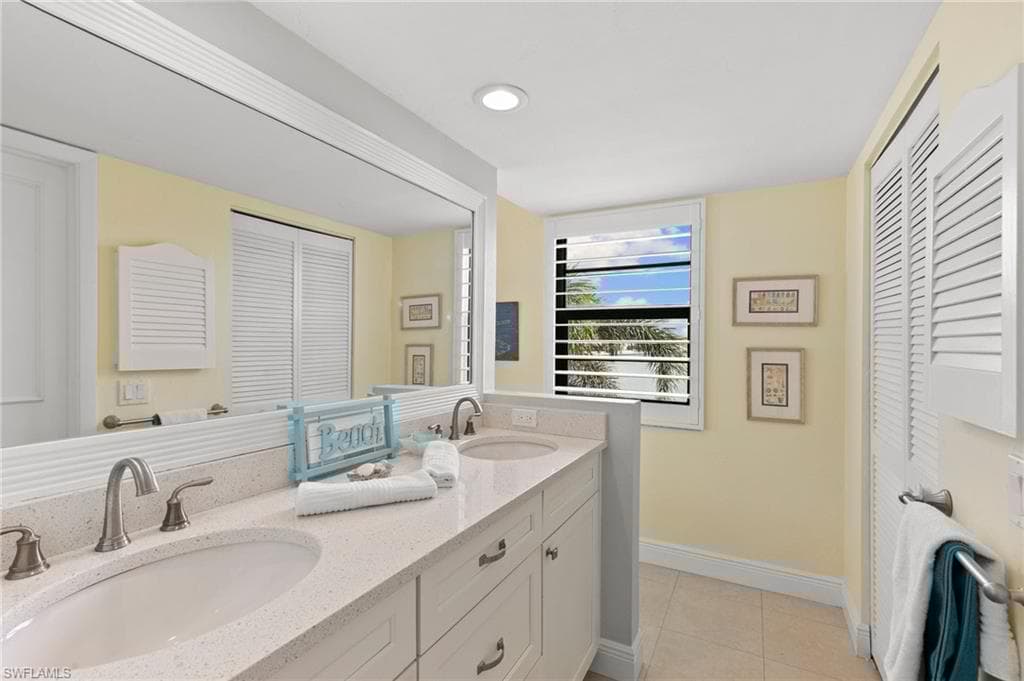 933 Collier Ct C304, Marco Island, FL 34145-20