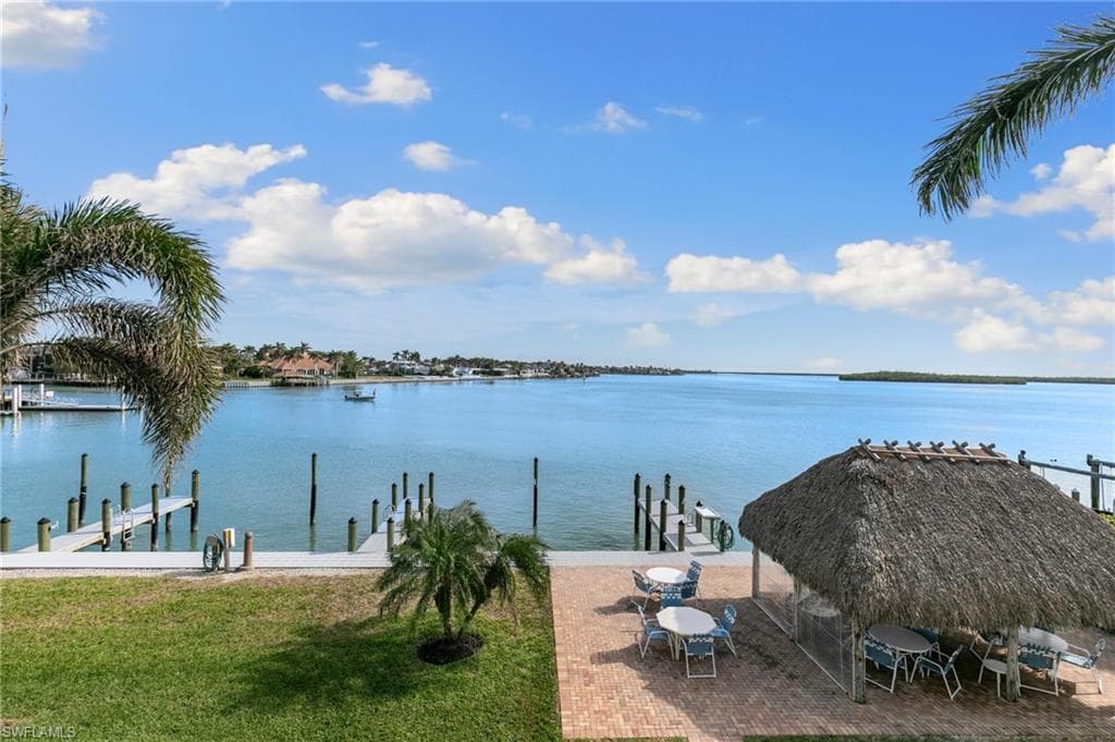 933 Collier Ct C304, Marco Island, FL 34145-29
