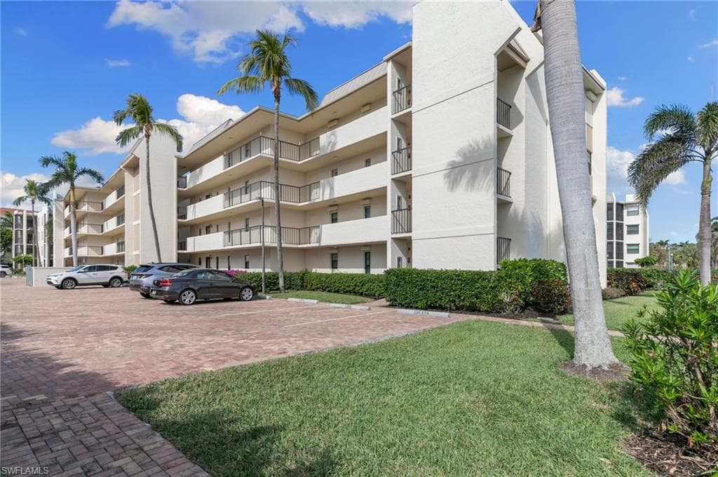 933 Collier Ct C304, Marco Island, FL 34145-40